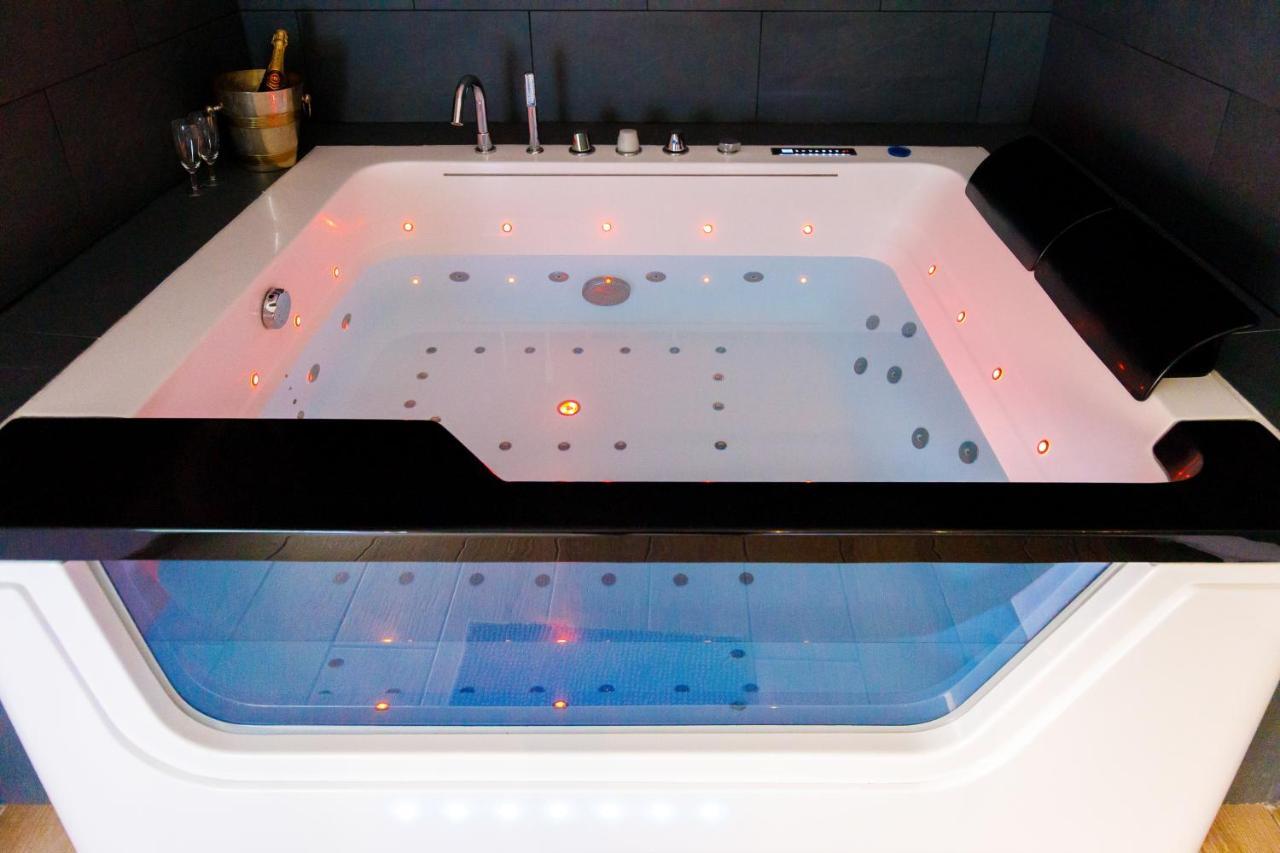 Love Suite And Spa - Cannes Ngoại thất bức ảnh
